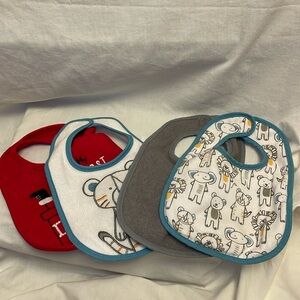 NWOT Set of 4 Baby Bibs